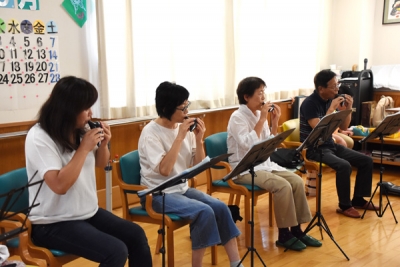 仁井田福祉センターで笑顔があふれる敬老会を開催!