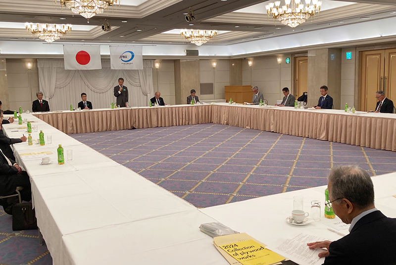 サムネイル:国産材利用700万㎥達成に向けて～日合連「令和7年度通常総会」開催～