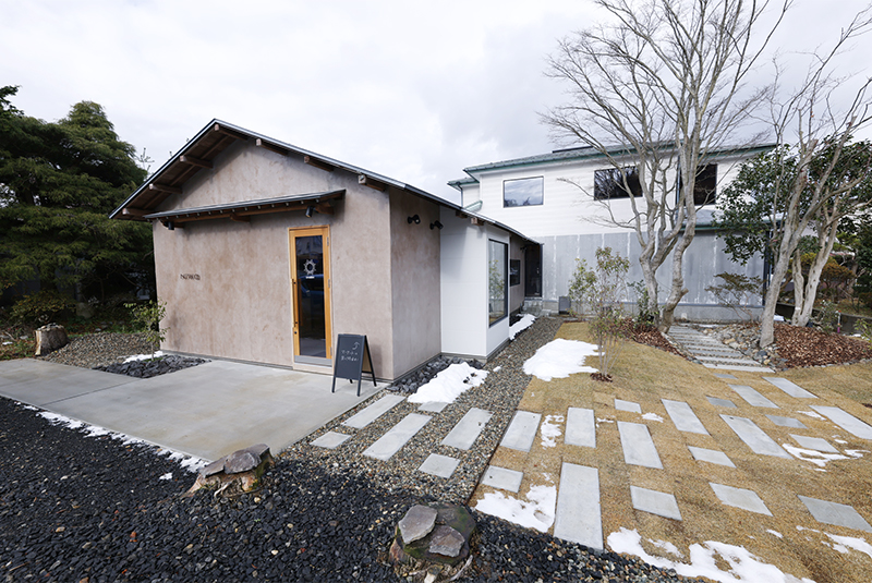 サムネイル:当社の新コンセプト合板が採用された多機能施設「NiWa」がオープン！