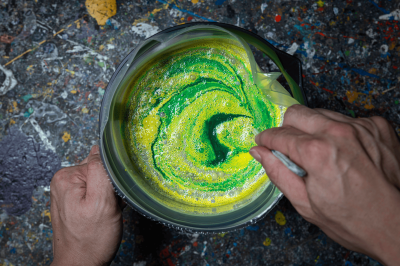 1色をつくる仕事、調色の現場をご紹介！