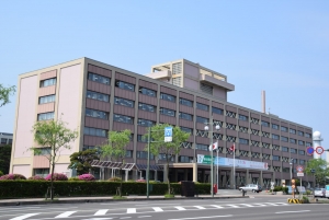 サムネイル:秋田県庁