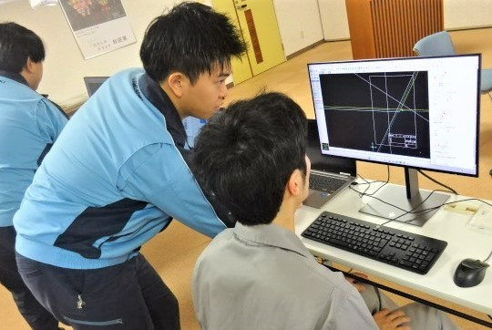 水道業界 主管工場の見学 ※秋田駅まで送迎します