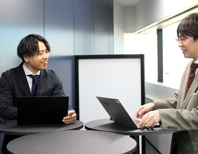 【1DAY:オンライン座談会】 国内・海外で活躍する - 営業職社員との対話型セミナー