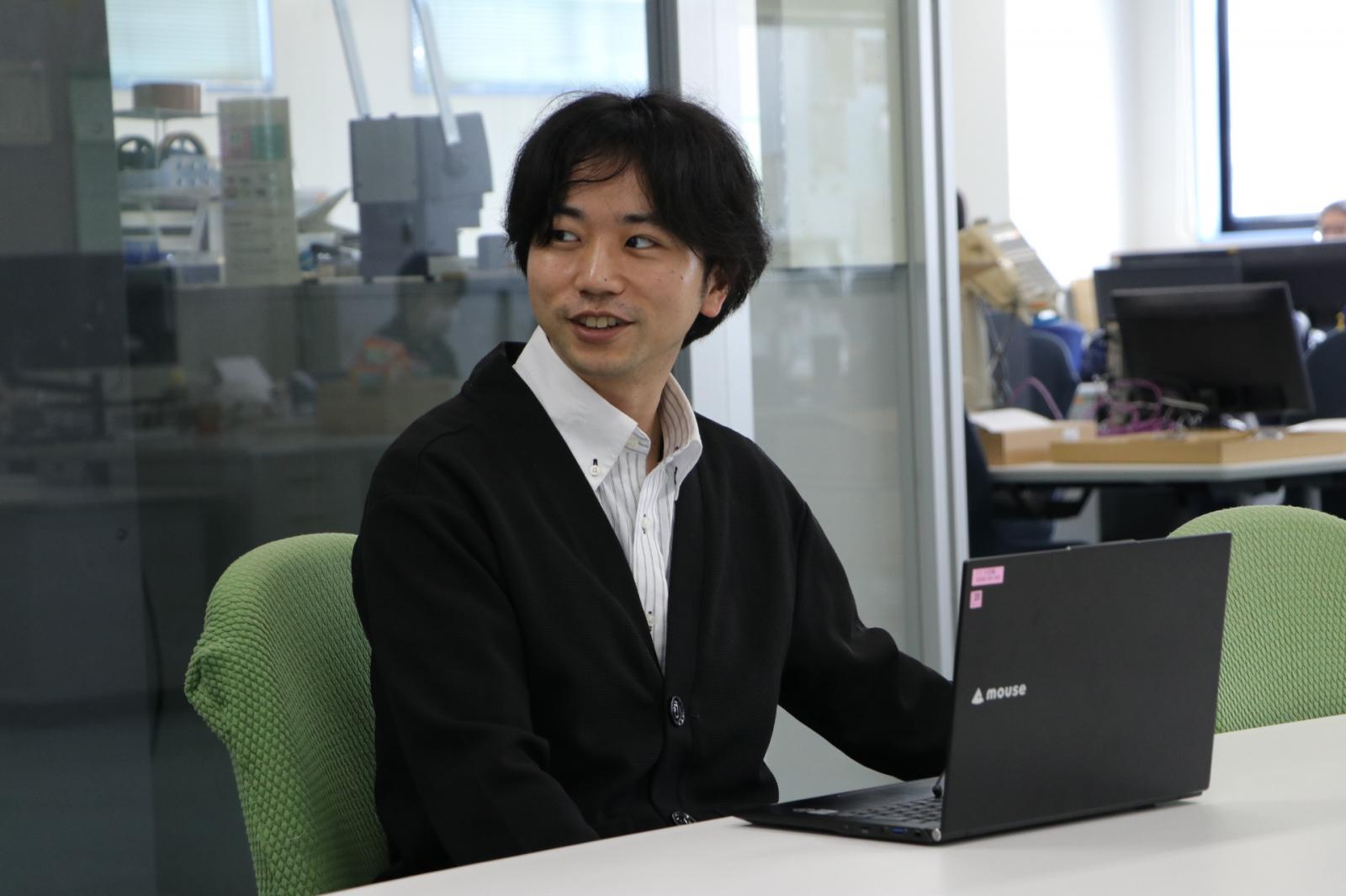 インタビュー画像1:飯塚さん