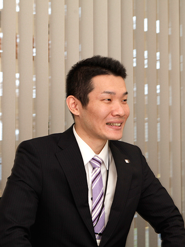 インタビュー画像:不動産営業部 営業 工藤 貴博さん【平成27年入社】