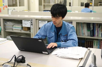 インタビュー画像:嵯峨 朋之
