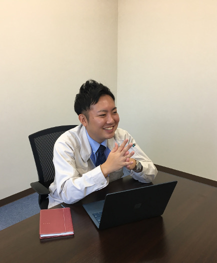 採用担当者:社長室 齊藤大樹