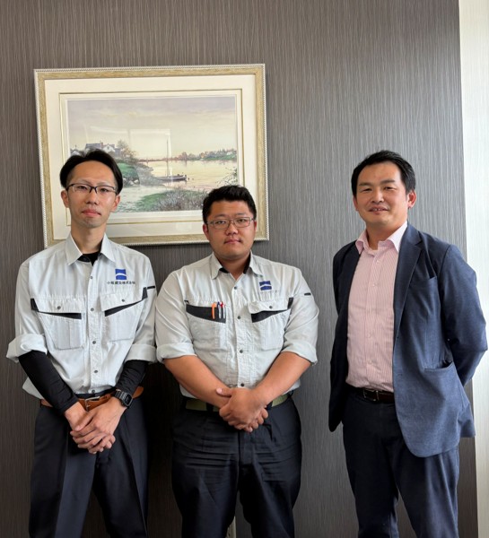 【入社８年目】大館桂桜高校卒　川口　樹（ｶﾜｸﾞﾁｲﾂｷ）さん【入社２年目】秋田中央高校卒　鹿子澤　智也（ｶﾉｺｻﾞﾜﾄﾓﾔ）さん