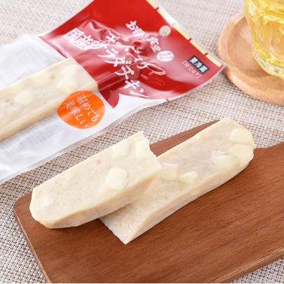 ファミリーマート お母さん食堂「チーズ入り国産鶏サラダチキン」が発売!